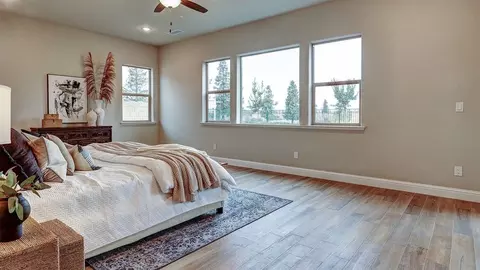 Bedroom - 20107 Ventana Hills Dr, Clovis, CA 93619 photo 2 of 3