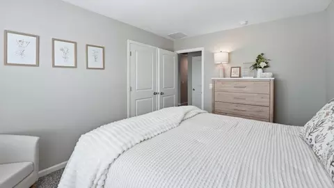 Bedroom - Haven Boulevard, Fort Wayne, IN 46804 photo 4 of 7
