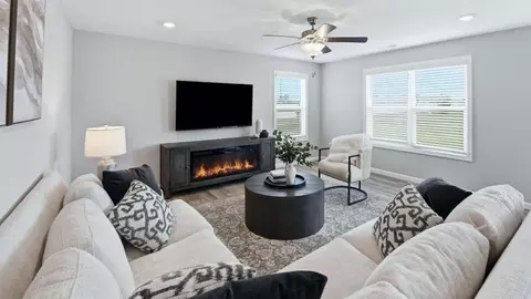 Living - Haven Boulevard, Fort Wayne, IN 46804 photo 1 of 2