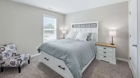 Bedroom - Haven Boulevard, Fort Wayne, IN 46804 photo 5 of 7