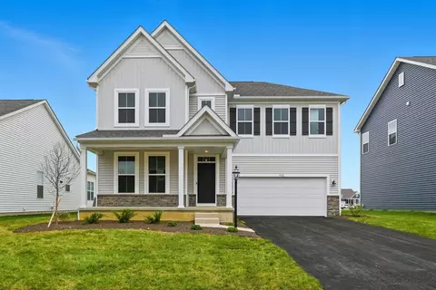 Exterior - 106 Ruby Rd, Pataskala, OH 43062 photo 6 of 17