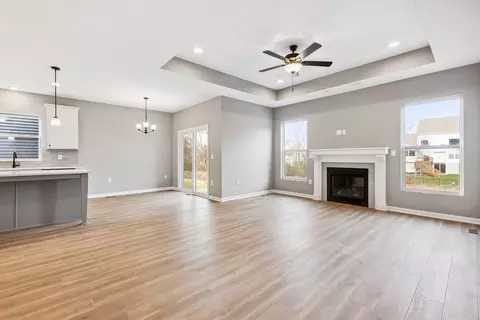 Living - 106 Ruby Rd, Pataskala, OH 43062 photo 2 of 6