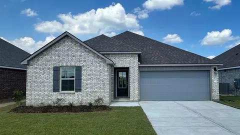 216 Crest Cove Dr, Maurice, LA 70555