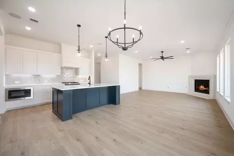 Living - Prather Road, Springtown, TX 76082 photo 4 of 4