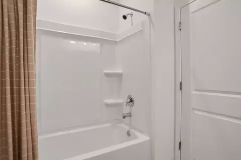 Bath - 182 Brook Forest Dr, Saint Augustine, FL 32092 photo 3 of 3