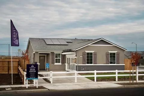 Exterior - 246 Nadine St, Merced, CA 95341 photo 3 of 15