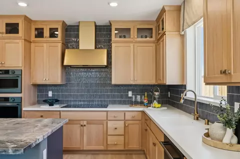 Kitchen - 697 W Cliff St, Oakley, CA 94561 photo 4 of 4