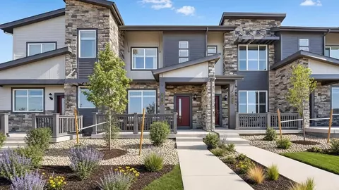Exterior - 16855 E Kettle Cir S, Centennial, CO 80016 photo 2 of 7