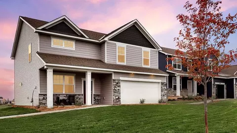 528 Goldenrod Trl, Waconia, MN 55387