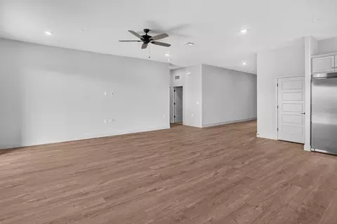Living - 960 Summit Way W, Madera, CA 93636 photo 2 of 2