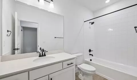 Bath - 16729 Starfall Dr, Monument, CO 80132 photo 3 of 3
