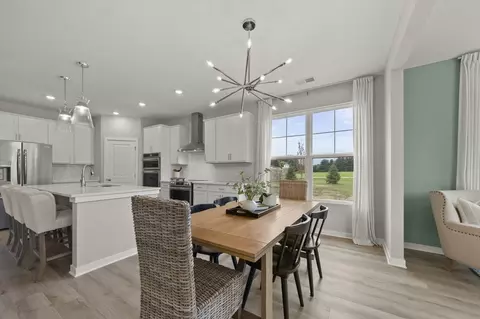 Dining - 965 Ty Dr, Lithopolis, OH 43136 photo 4 of 5