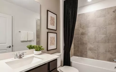 Bath - 13716 Sunlight Meadow Dr, Riverview, FL 33578 photo 1 of 3