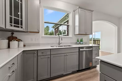 Kitchen - Fairchild Road, Macomb Township, MI 48042 photo 2 of 4