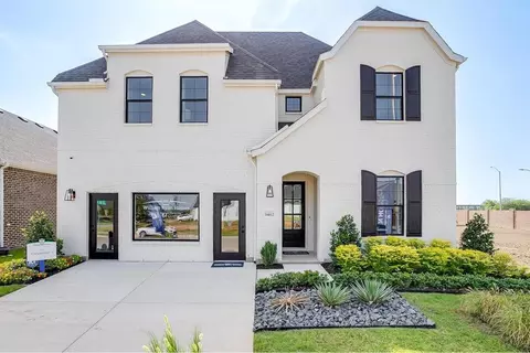 16812 Eastern Red Blvd, Justin, TX 76247