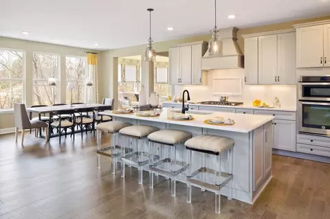 Kitchen - 998 Traemore Pl, Union, KY 41091 photo 3 of 6