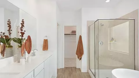 Bath - 1353 Saddle Sky Trl, Haslet, TX 76052 photo 3 of 7
