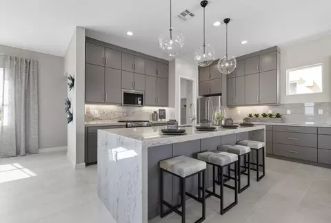 Kitchen - 425 Mariposa Way, Montebello, CA 90640 photo 2 of 3