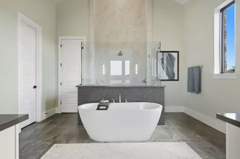 Bath - 2016 Grey Birch Pl, Aledo, TX 76008 photo 1 of 1