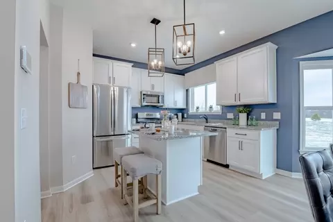 Kitchen - 3198 Belleglade Dr, Covington, KY 41015 photo 7 of 14