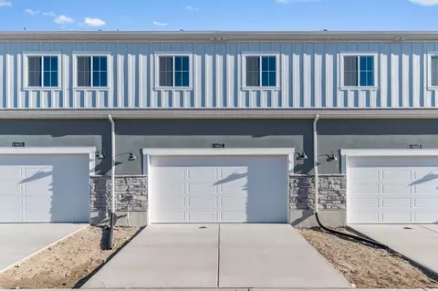 Exterior - 6685 N High Top, Eagle Mountain, UT 84005 photo 3 of 4