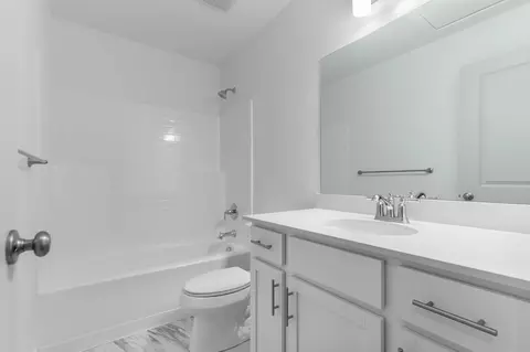 Bath - 6685 N High Top, Eagle Mountain, UT 84005 photo 2 of 3