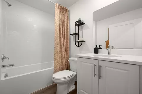 Bath - 23367 Jefferson Ave UNIT 3006, Wildomar, CA 92595 photo 1 of 1