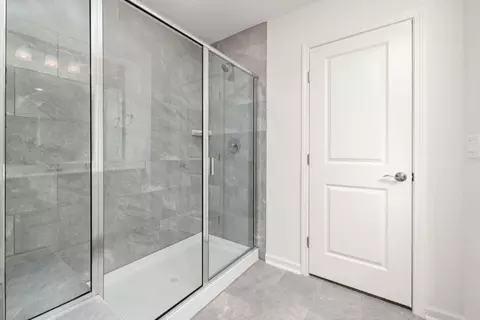 Bath - 3108 Pelican Ln, Durham, NC 27703 photo 1 of 4