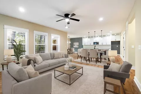 Living - 100 E Michigan Ave #STE 115, Jackson, MI 49201 photo 2 of 4