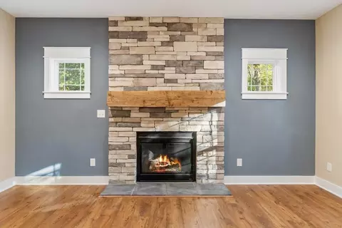 Living - 100 E Michigan Ave #STE 115, Jackson, MI 49201 photo 3 of 4
