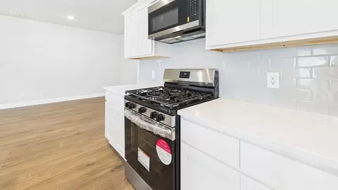 Kitchen - 206 High Ridge Rd, Duson, LA 70529 photo 3 of 8