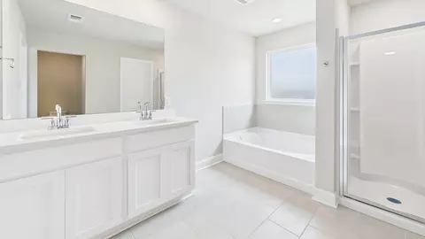 Bath - 206 High Ridge Rd, Duson, LA 70529 photo 3 of 10