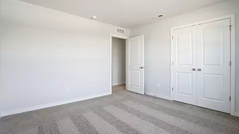 Bedroom - 2100 Overlook Way, Newark, OH 43055 photo 12 of 20