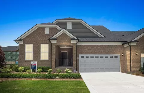 16104 Conifer Ln, Clinton Township, MI 48038