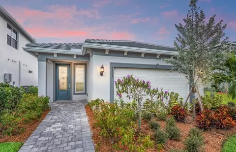 4469 Pinafore St, Vero Beach, FL 32967