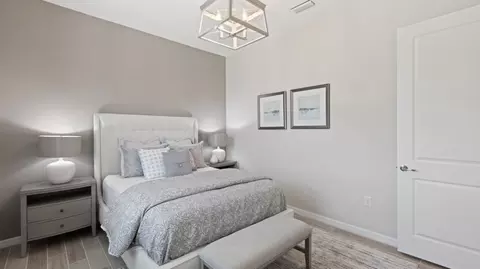 Bedroom - 17121 Jadestone Ct, Venice, FL 34293 photo 4 of 6
