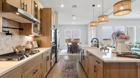 Kitchen - 412 Ridgewell Loop, Georgetown, TX 78633 photo 3 of 4