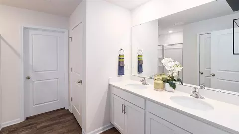 Bath - 1076 Secrest Commons Dr, Monroe, NC 28112 photo 1 of 5