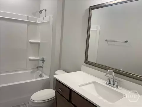 Bath - 185 Champlain Dr, Pooler, GA 31322 photo 1 of 7