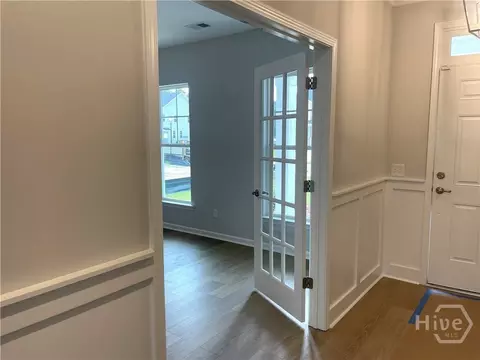 Entry Way - 185 Champlain Dr, Pooler, GA 31322 photo 2 of 4