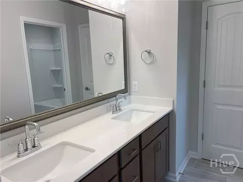Bath - 185 Champlain Dr, Pooler, GA 31322 photo 1 of 8