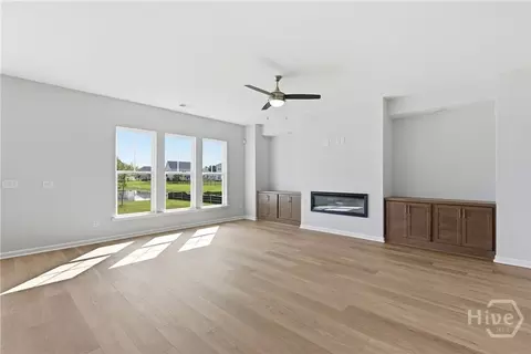 Living - 185 Champlain Dr, Pooler, GA 31322 photo 2 of 4
