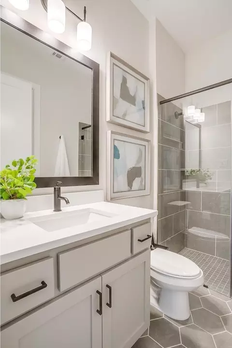 Bath - 2100 Baxter Rd, Celina, TX 75009 photo 2 of 20