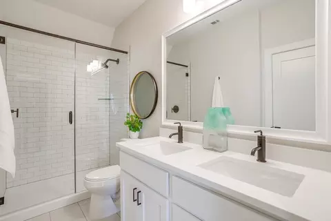 Bath - 2100 Baxter Rd, Celina, TX 75009 photo 6 of 20