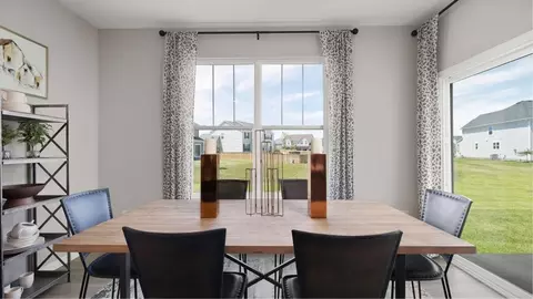 Dining - 1000 Waterford St, Algonquin, IL 60102 photo 1 of 1