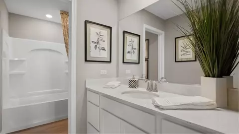 Bath - 1000 Waterford St, Algonquin, IL 60102 photo 5 of 5
