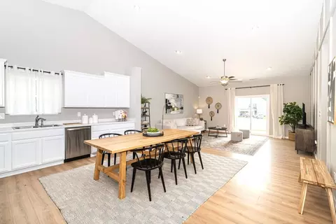 Dining - Brookstone Way, Georgetown, IN 47122 photo 1 of 2