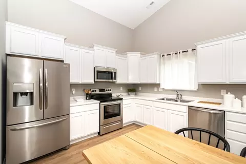 Kitchen - Brookstone Way, Georgetown, IN 47122 photo 1 of 7