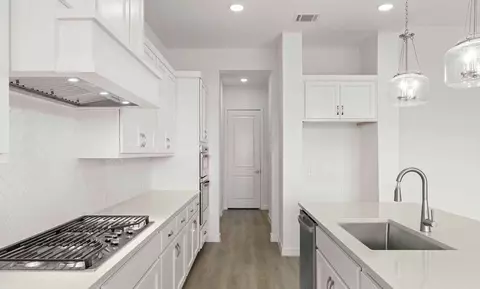 Kitchen - 2229 Switchgrass Dr, Argyle, TX 76226 photo 2 of 4