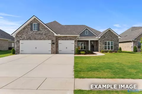 201 Applewood Ct, Huntsville, AL 35811
